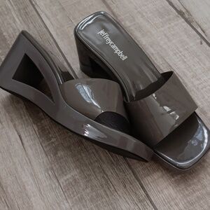 NEW! JEFFREY CAMPBELL SHAGGY CUTOUT WEDGES..SIZE 7